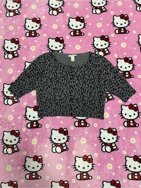 White House Black Market Gray Leopard Print Silk Blend Cropped Cardigan